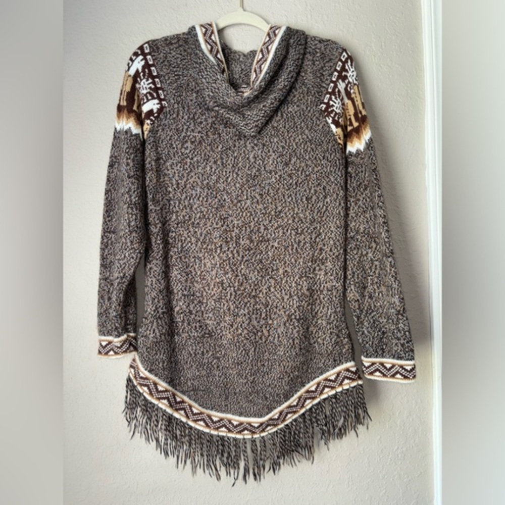 ALPACA Chic Fringed V-Neck Sweater in Brown and Cream